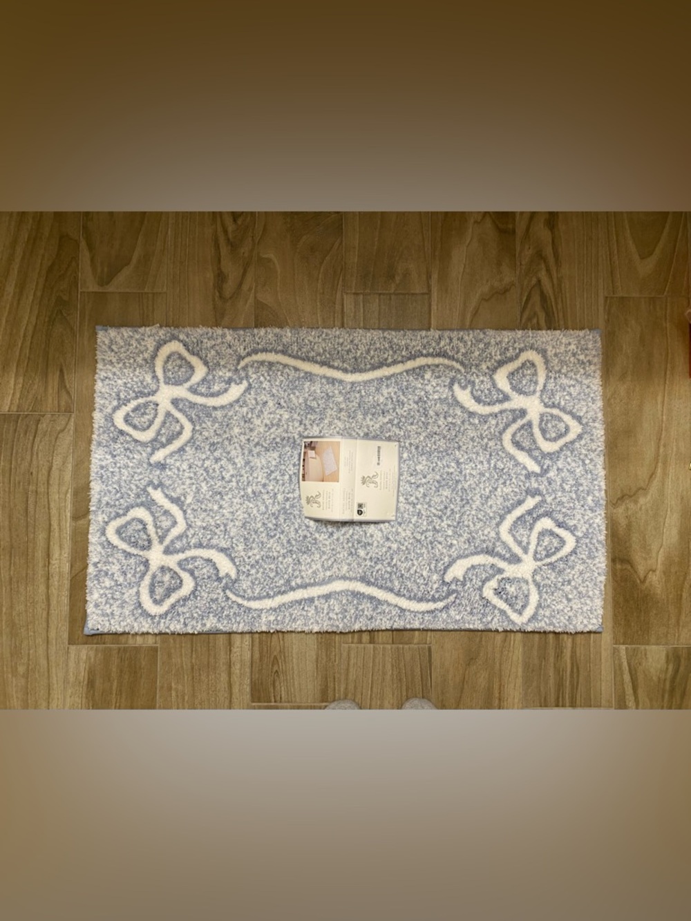 Rachel Ashwell ❤️White Bow Cozy Bath Rug 20x32”Sky Blue NWT
